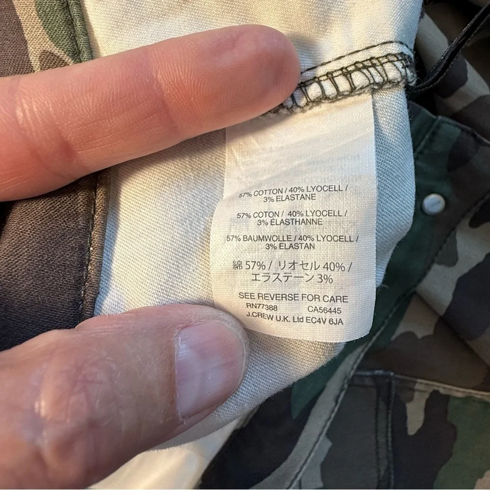 J.‎ Crew Camo woman’s pants cargo size 32 hunting